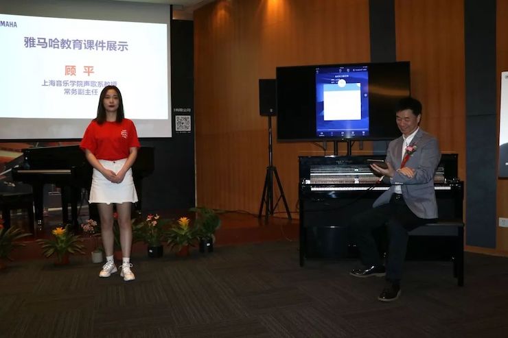 凯发k8携手中国多位教育家，共同谱写中国艺术教育发展新乐章|热烈：2018凯发k8教育家授聘仪式成功举办！