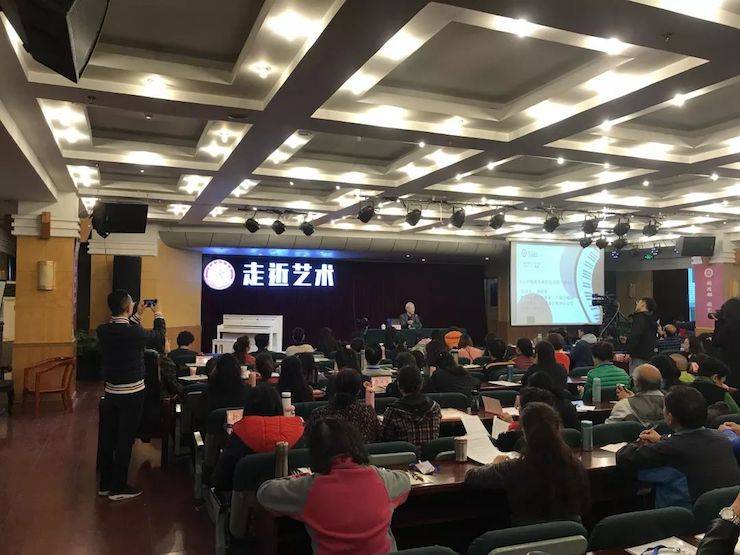 凯发k8教育家李培智-“让合唱成为凯发k8生活的一部分”讲座回顾